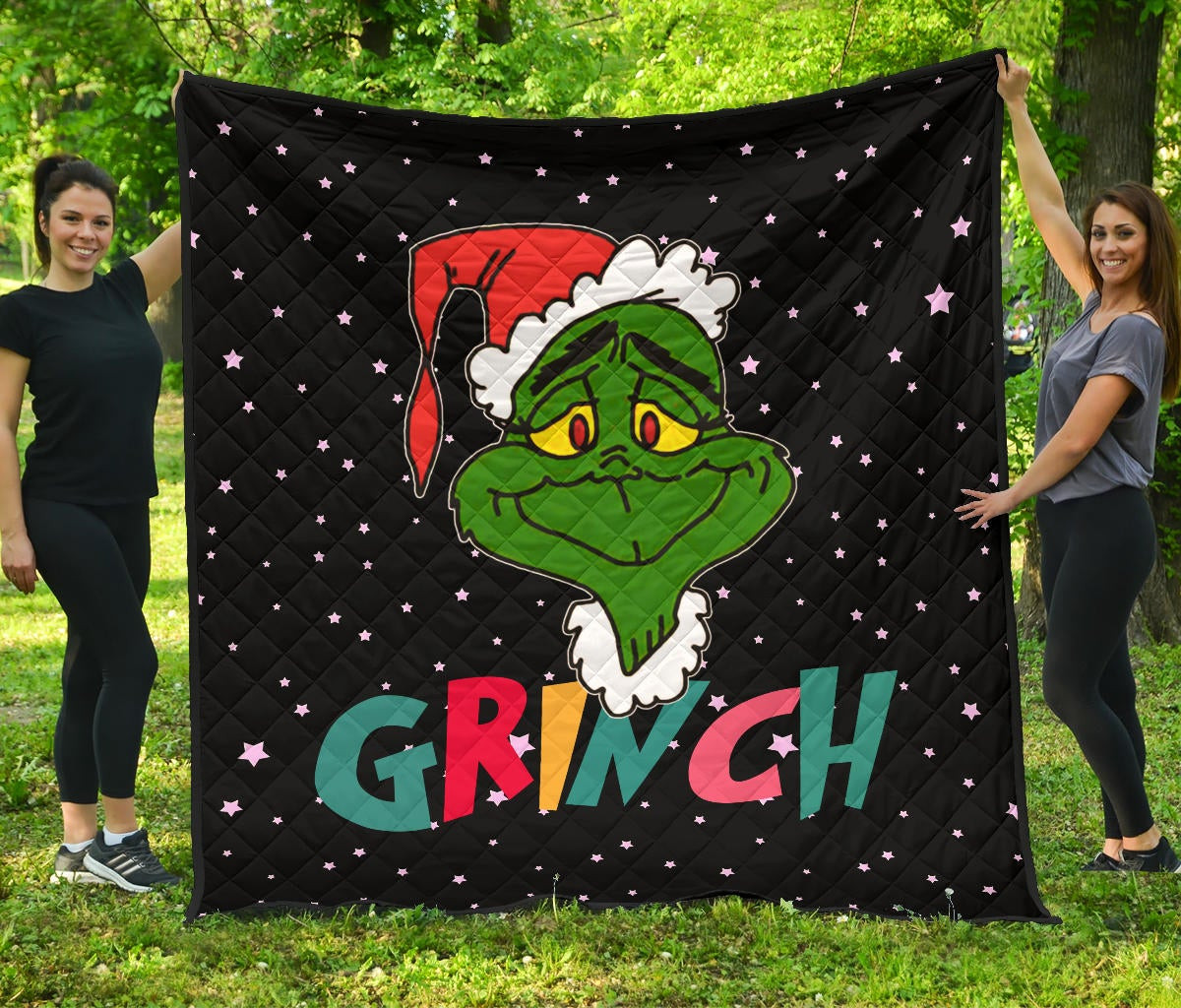 The Grinch Face Wearing Xmas Hat Artwork Quilt Blanket